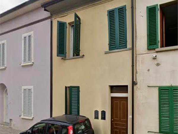 Villetta a schiera con giardino a Pistoia